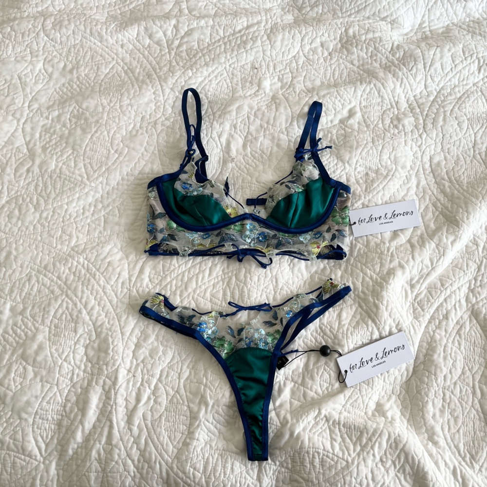 SOLD  NWT for Love and lemons ikat set. 2 pieces
